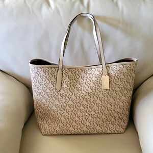 🆕️COACH MONOGRAM CITY TOTE